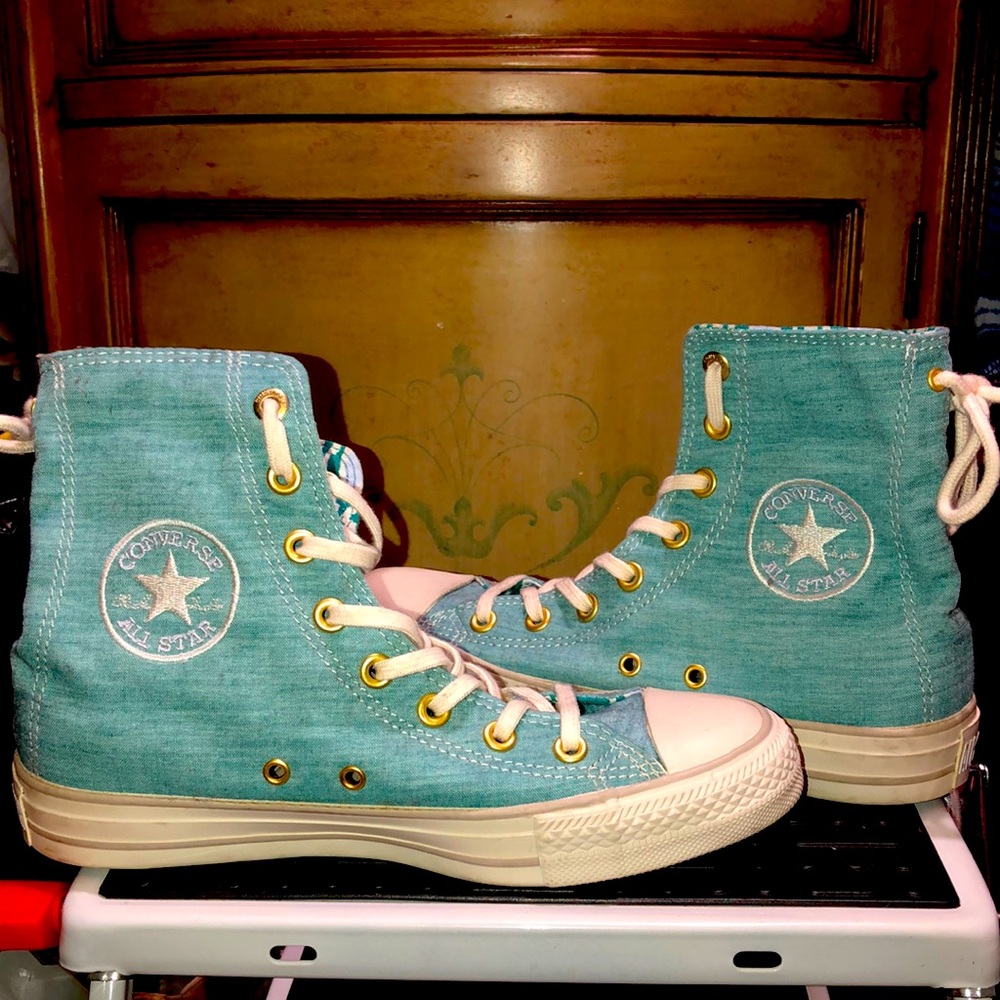 NWOT Converse Allstars Chuck Taylor